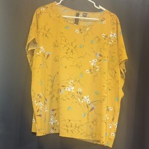 SHEIN Mustard Floral Short Sleeve Blouse
